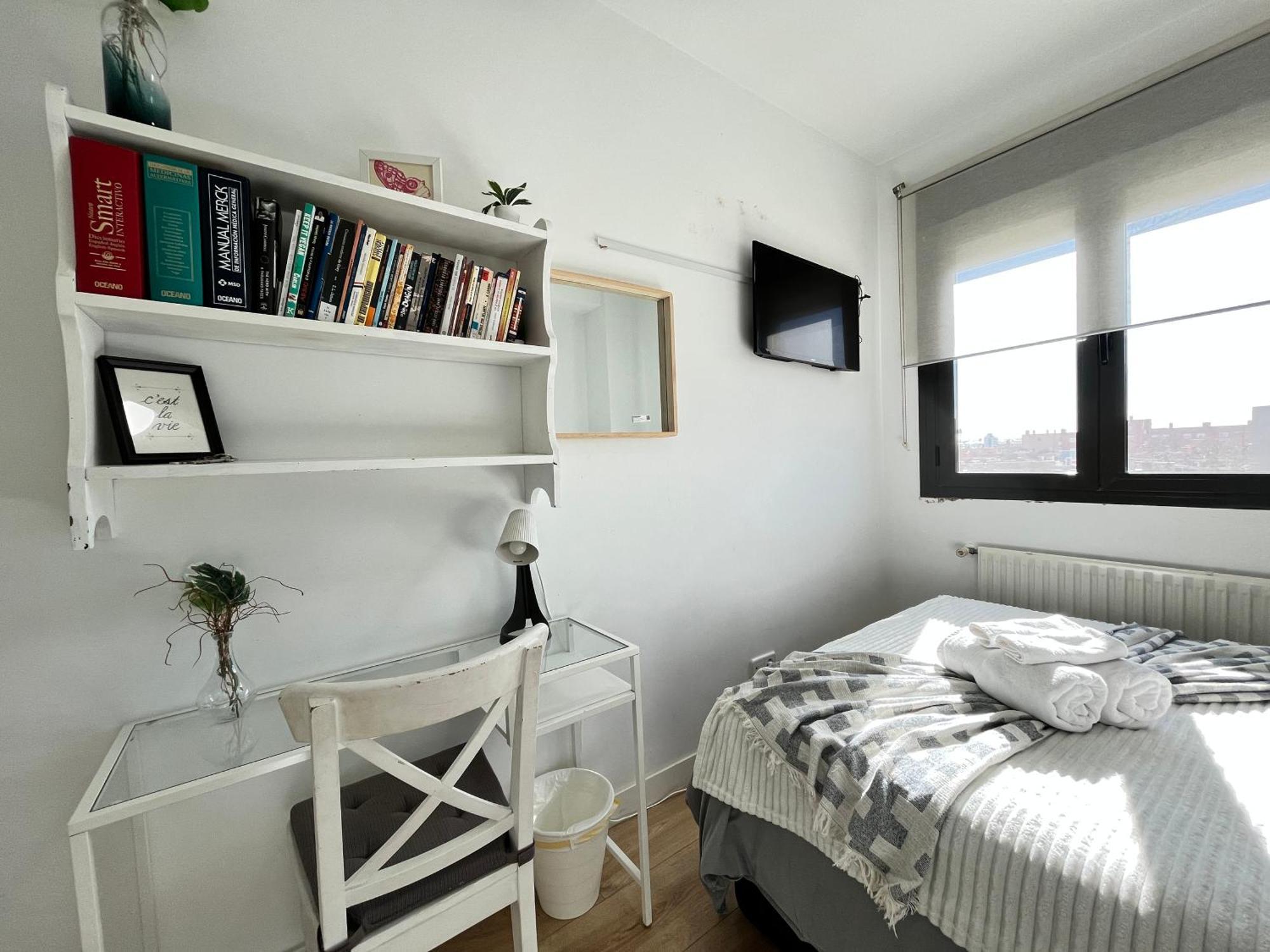 Habitacion Atocha Mendez Madrid Exterior photo